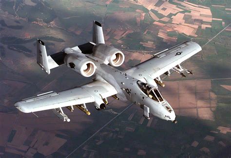 A 10 Warthog Vs Thunderbolt