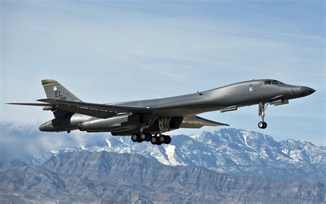 About B 1 Lancer Bomber