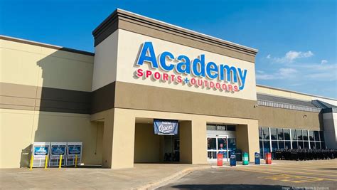 Academy Store 46