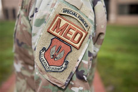 Air Force Medics Bring Army Special Forces Background To 501St U S