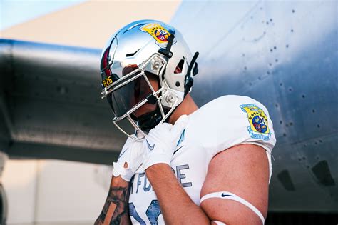 Air Force Uniforms Vs Navy