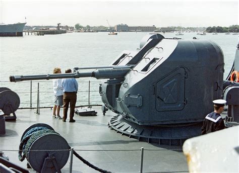 Ak 176 Naval Gun