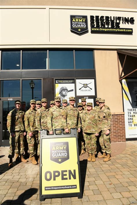 Army National Guard Recruiting Office