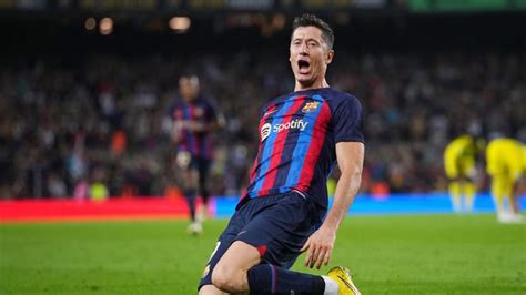 Barcelona 3 0 Villarreal Robert Lewandowski S First Half Double Helps