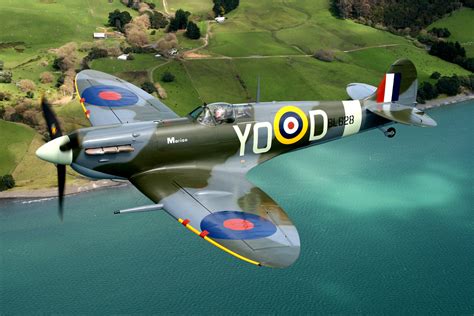 Spitfire Planes Battle Britain