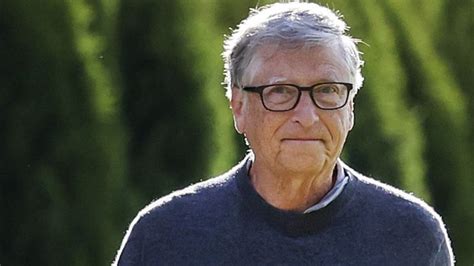 Bill Gates Vows To Drop Off World S Rich List Bbc News