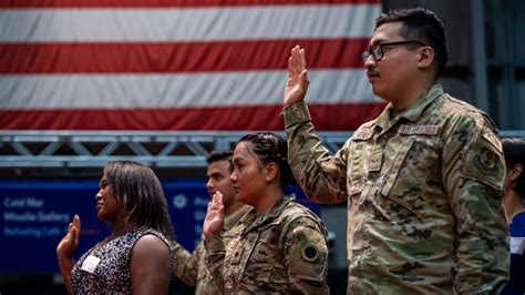 Bill Offers Faster Path To American Citizenship For Migrants Who Enlist In Military