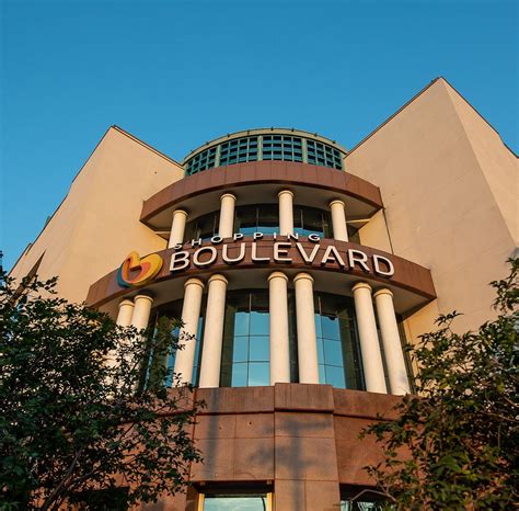 Boulevard Shoppes