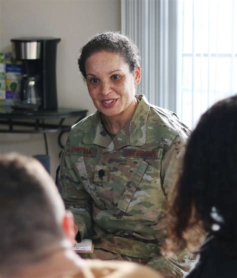 5 Ways Air Force Clinical Social Workers Serve