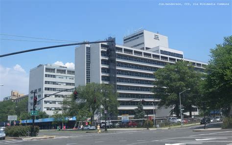 Coney Island Hospital Jam Buka