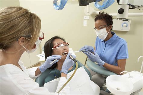 Dental Assistant Wikipedia