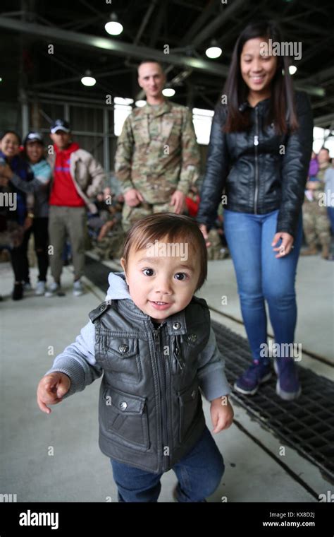 Despedida De La Guardia Nacional Del Ej Rcito De Los Estados Unidos A Familiares Y Amigos Antes