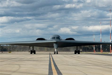 Dvids News B 2 Spirit Stealth Bombers Deploy To Raaf Base Amberley