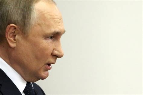 Exclusive Putin Treated For Cancer In April U S Intelligence Report Says Newsweek