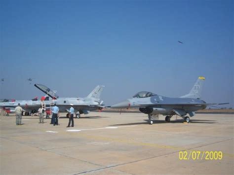 F 16 Viper Vs Falcon