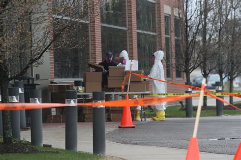 Fbi Raids Medical Facility Offering Covid 19 Treatments In Shelby Township