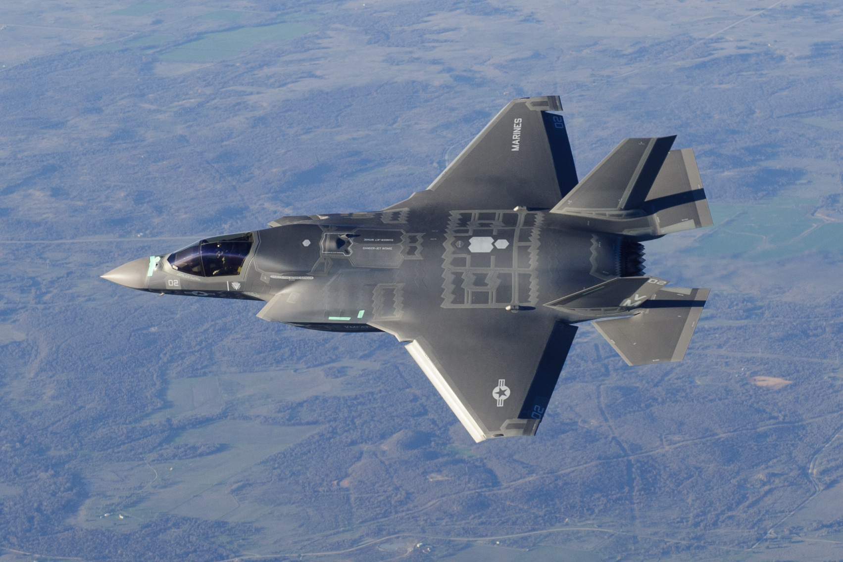 Fighter Why Do The F 22 And F 35 Look Similar To Each Other And Different From Previous Designs Aviation Stack Exchange