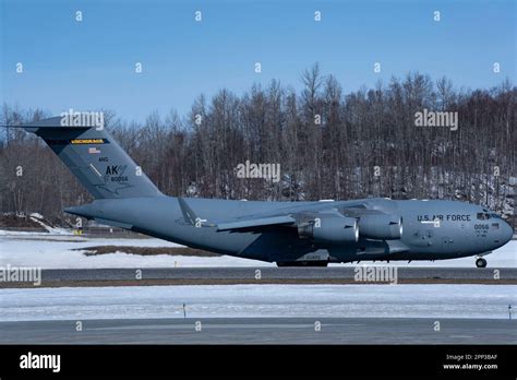 File C 17 Globemaster Iii Takes Off From Elmendorf Air Force Base Jpg Wikimedia Commons