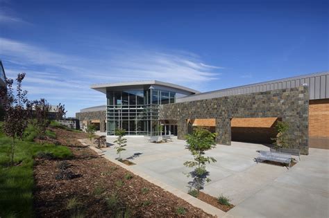 Folsom Lake College Is Excited To Announce A Partnership With Sutterhealth To Help Fast Track Students Toward Healthcare Careers Sutter Health S 1 7 Million Investment In The College Will Help Support Upgrades To Flc S