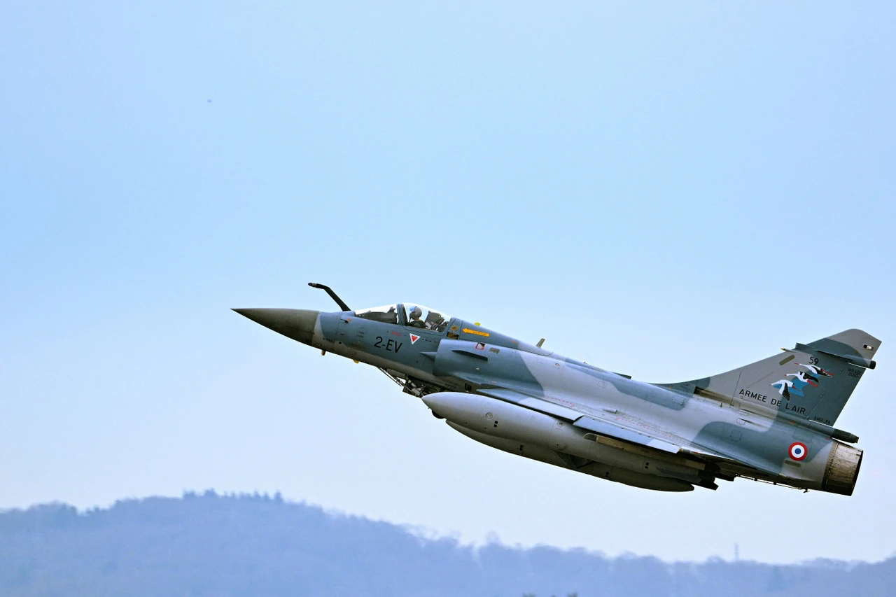 France To Deliver First Mirage Fighter Jets To Ukraine Early 2025 T Rkiye Today