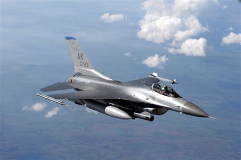 General Dynamics F 16