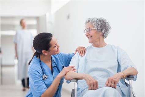 Ingenico 5 Ways Healthcare Providers Can Enhance Patient Experience