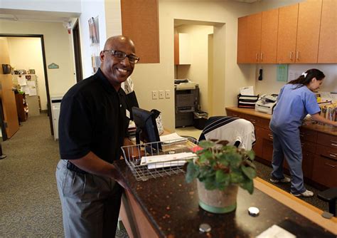 5 Ways Inner City Health Centers Help