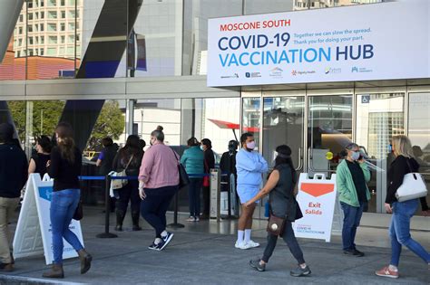 Iowa Covid 19 Vaccine Prairie Meadows Offers Mass Vaccination Site