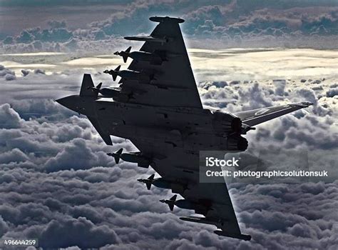 Jet Tempur Royal Air Force Tornado Foto Stok Unduh Gambar Sekarang Angin Topan Badai Pesawat Terbang Angkatan Udara Istock