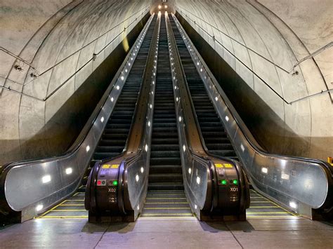 Largest Escalator In North America