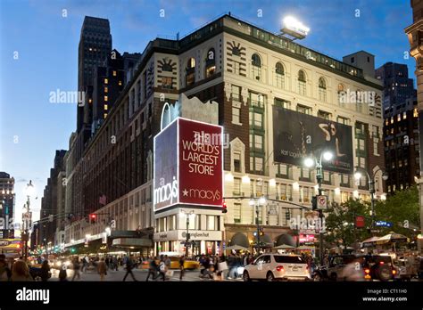 Macy S Department Store On 34Th Street In Manhattan New York City Usa