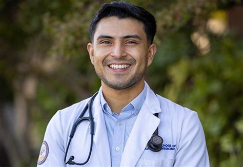 Medical Student Receives National Award For Diversity Efforts