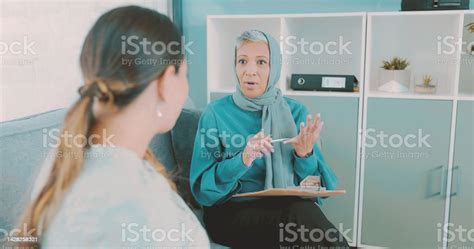 Muslim Psychologist