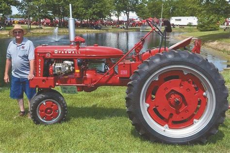 Old French Farmall Diesel