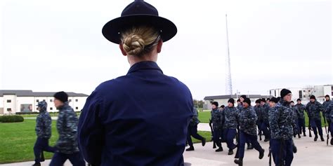 Photos The Most Intense Moments From Coast Guard Boot Camp Business Insider