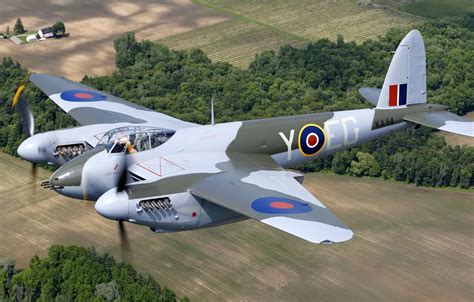 Pictures Of De Havilland Mosquito