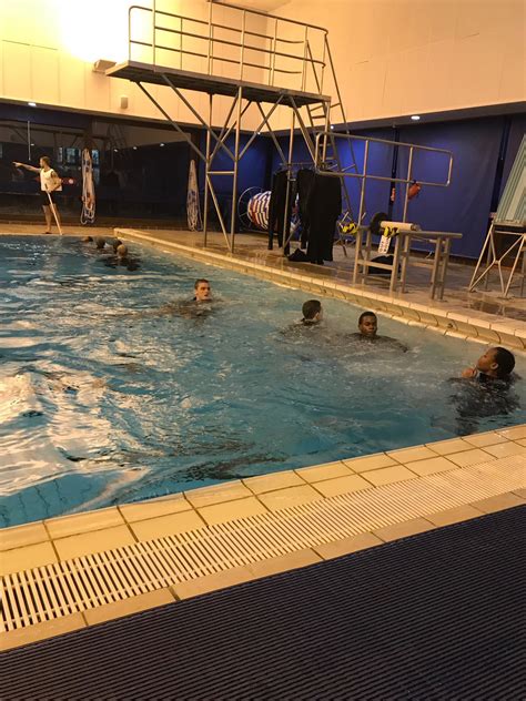 5 Royal Navy Swim Test Tips