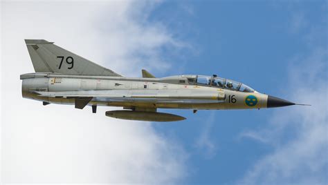 Saab 35 Draken Fighter-2