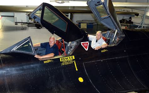 Sr 71 Pilots Crew Relive Absolute Speed Record Air Force Article