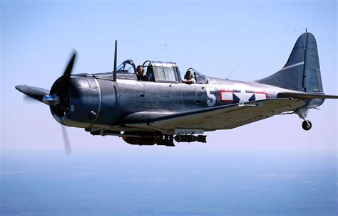 The Douglas Sbd Dauntless Dive Bomber Of World War Ii World War Media