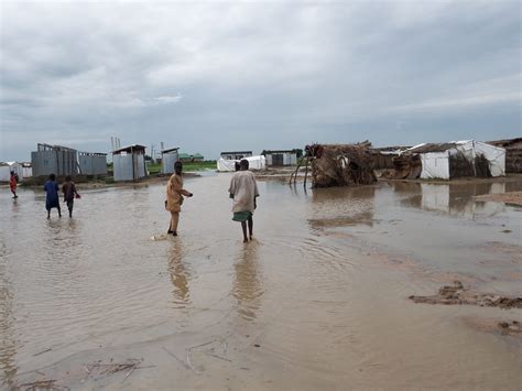 Who Pledges Support To Flood Displaced Persons In Borno State As Health Facilities Affected Who Regional Office For Africa